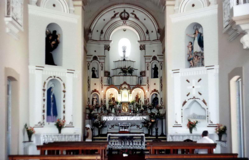 Altar de uma das igrejas